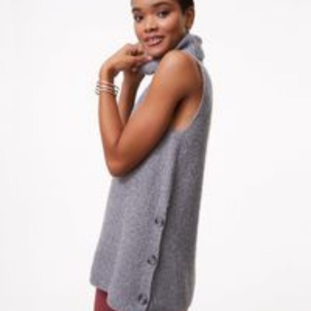 Cozy, sleeveless, turtleneck tunic (Loft M)